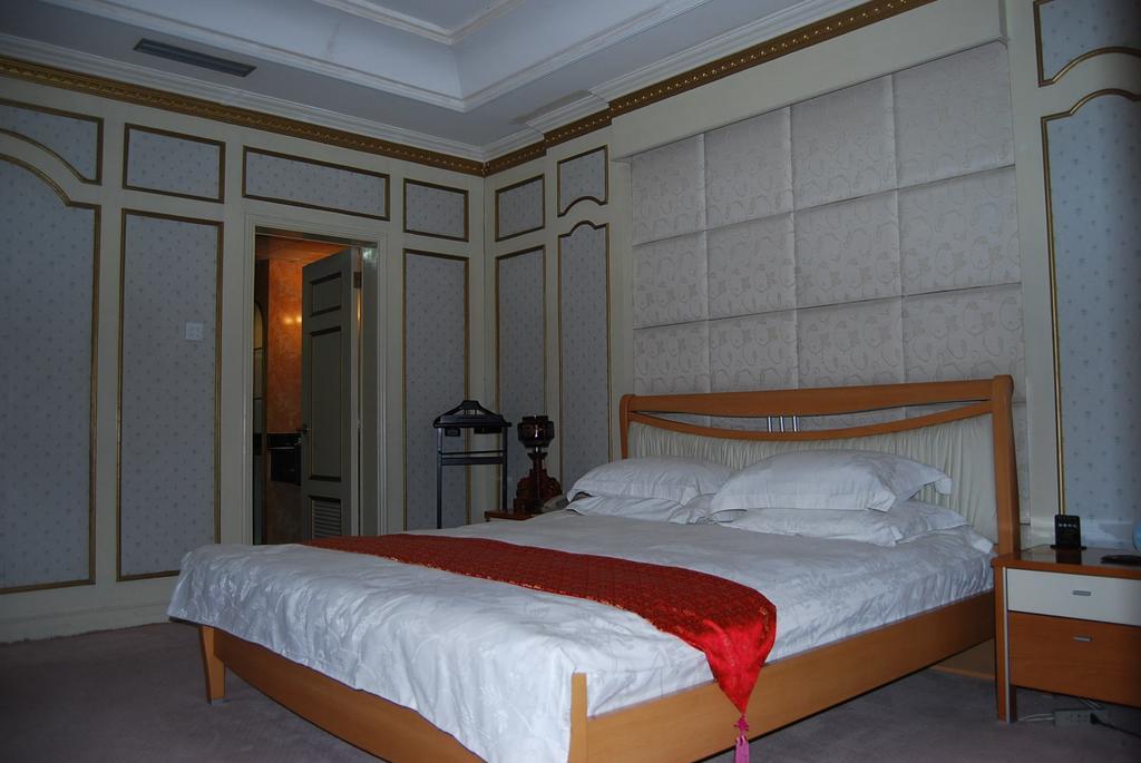 Hami Hotel Номер фото